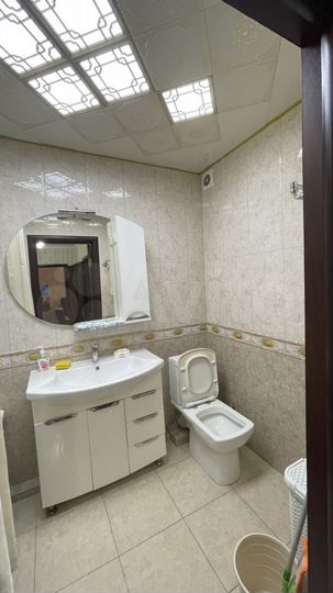 2-к. квартира, 77 м², 3/6 эт.