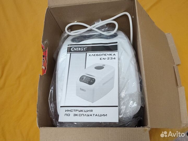 Хлебопечка новая
