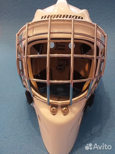 Вратарский шлем Warrior Ritual/F1 Jr (53-57см)
