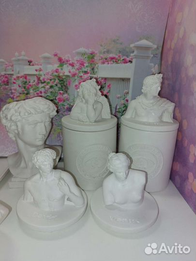 Статуэтки гипсовые и кашпо