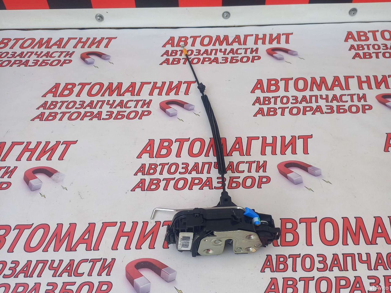 Замок двери задней правой Джили Кулрей Coolray