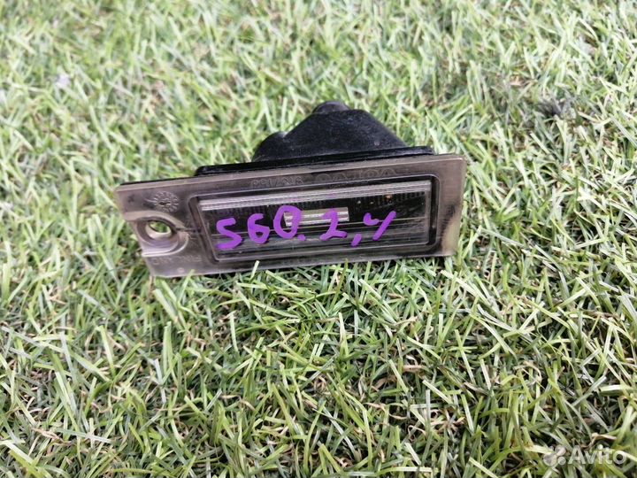 Подсветка номера Volvo S60