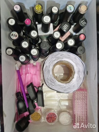 Материалы для маникюра и наращивания ногтей