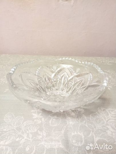 Хрустальная ваза