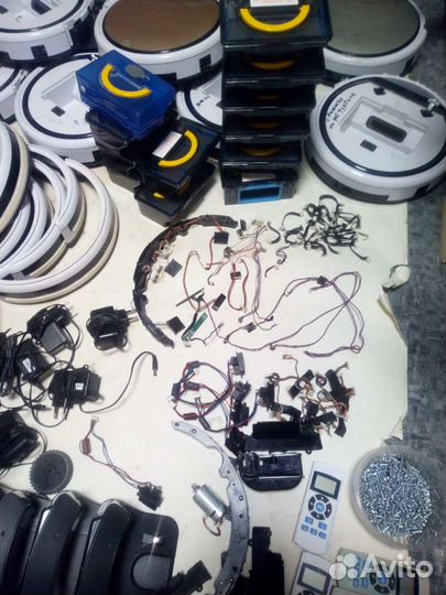 Робот пылесос ilife v50, v7s и A4s по запчастям