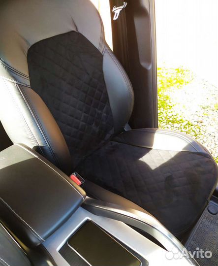 Авточехлы из экокожи + алькантара для Джили Атлас