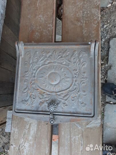 Дверка печная чугунная