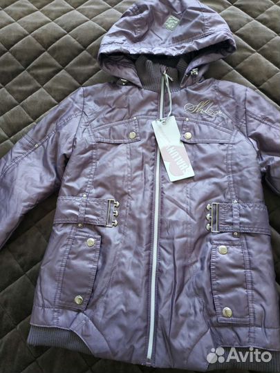 Куртка для девочки новая демисезоннаяна рост122+