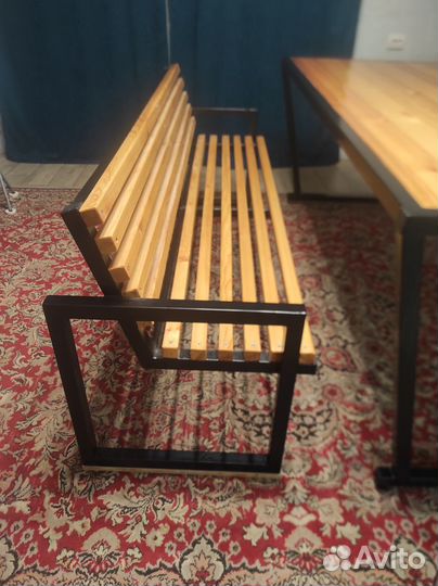 Стол и скамейки в стиле лофт для улицы и дома