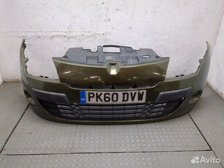 Бампер Renault Megane 3, 2010