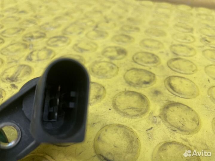 Датчик коленвала Bmw 745I E65 N62B44A 2004