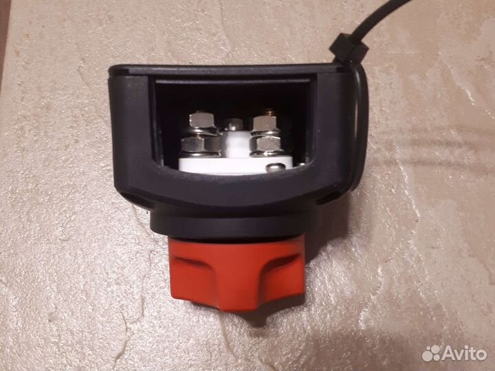 Выключатель массы для катера