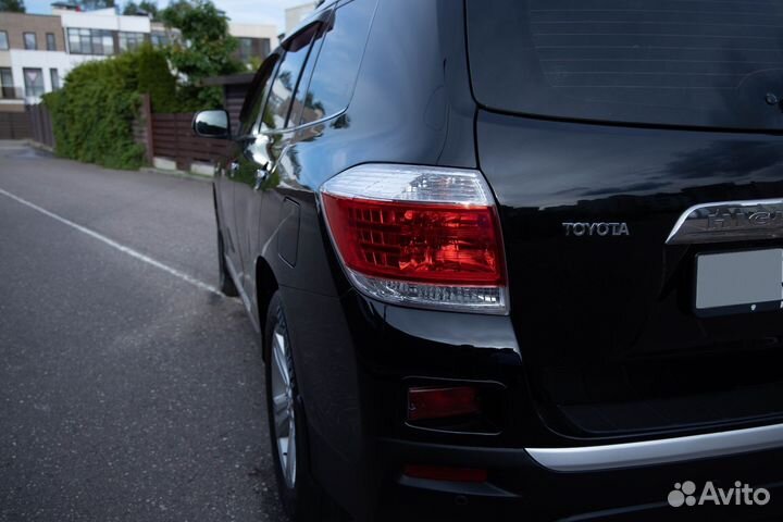 Toyota Highlander 3.5 AT, 2011, 237 500 км