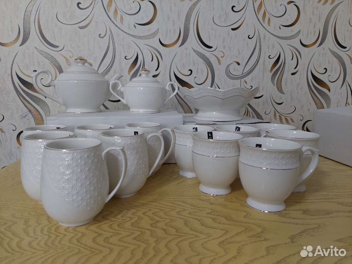 Набор столовой посуды новый