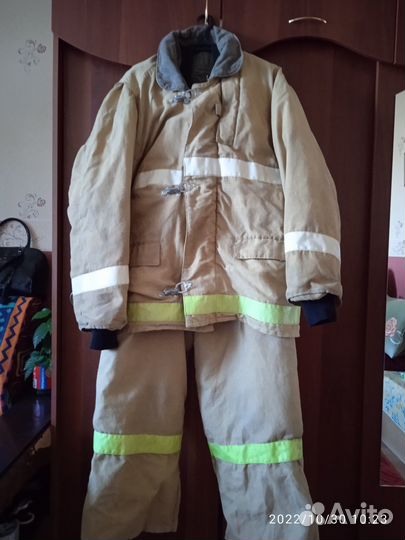 Спецодежда:куртка и комбинезон.Размер 54-56