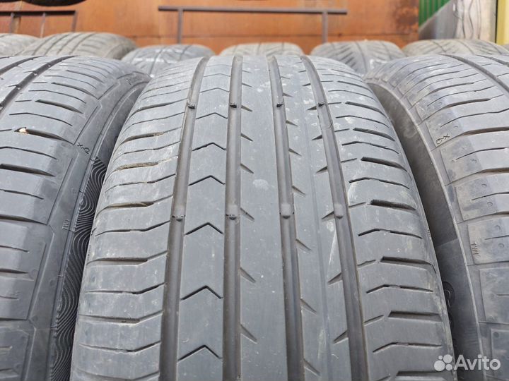 Continental ContiPremiumContact 5 215/55 R17 94V