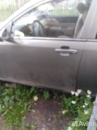 Дверь chery фора место с зеркалом и петла