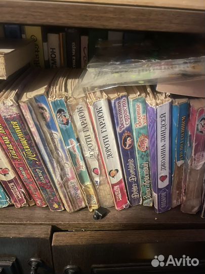 Женские детективы и любовные романы