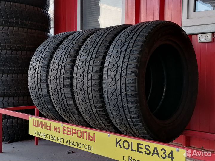 Kumho I'Zen RV KC15 235/60 R17