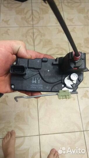 Замок дверной для машины