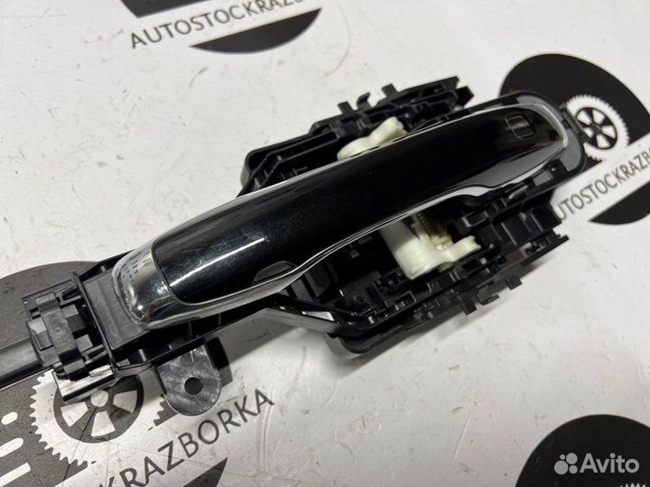 Ручка двери с безключевым доступом левая Volvo