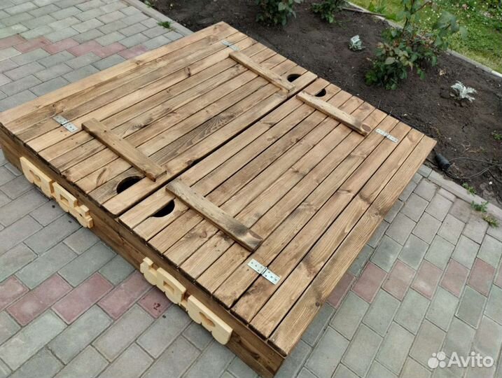 Детская песочница с крышкой