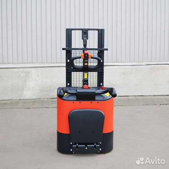 Самоходный Штабелер BX 1526E oxlift 2600 мм 1500 к