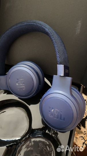 Беспроводные наушники jbl live 460 nc