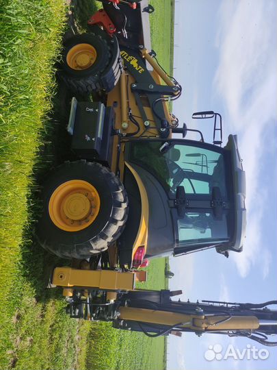 Экскаватор-погрузчик MST M542 PLUS, 2022