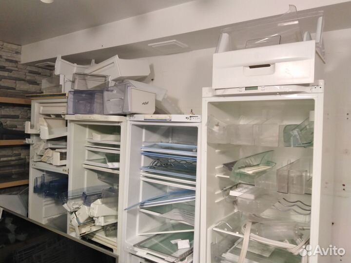 Ящик морозильной камеры холодильника Бирюса