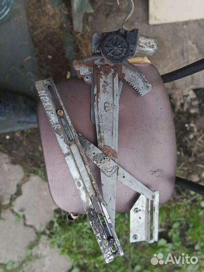 Электростеклоподъёмник правый передний Дэу nexia