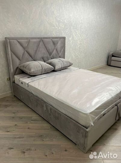 Кровати двуспальные в наличии и на заказ