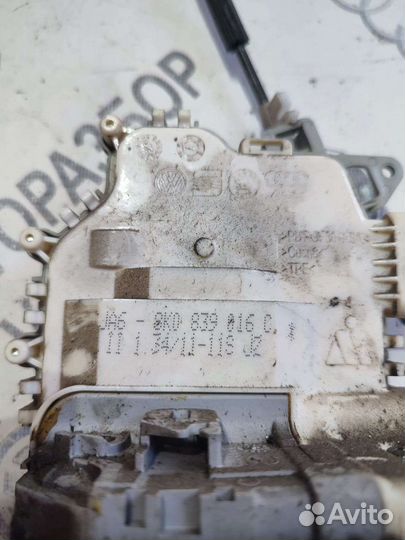 Замок двери задний Audi A4 B8