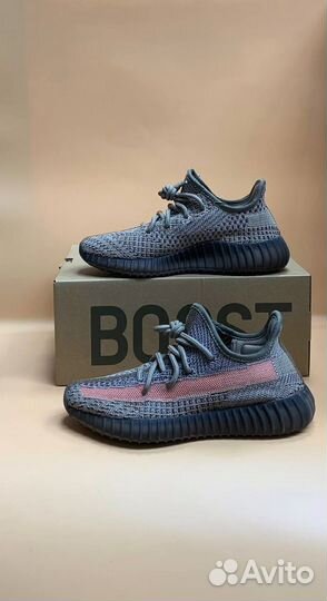 Adidas yeezy boost 350 с красной полосой разм. 45