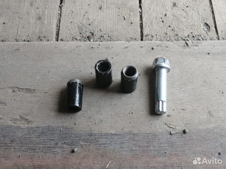 Гайки колесные 14