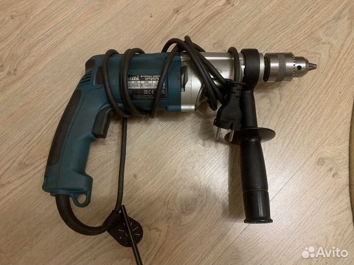 Дрель ударная Makita HP 2070