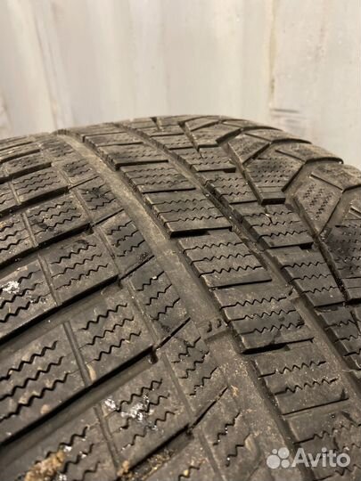 Hankook Winter I'Cept Evo2 W320 275/35 R20