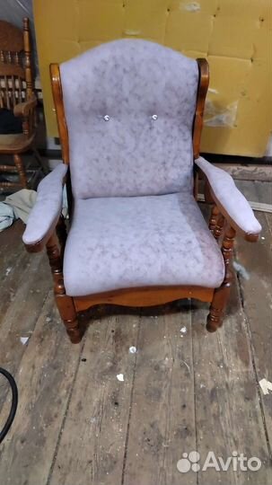 Перетяжка и обивка мебели на дому