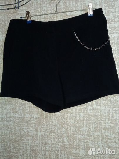 Кожаные шорты женские 48, шорты с цепочкой 48