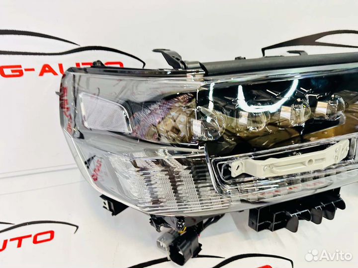 Фары Toyota Land Cruiser с 2016 года стиль Lexus 4