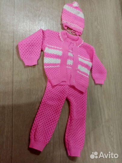 Костюм вязаный для девочки