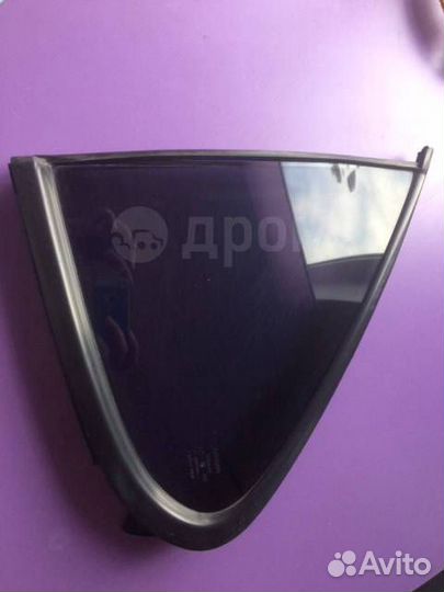 Стекло задней двери L (уголок) Nissan sunny FB15