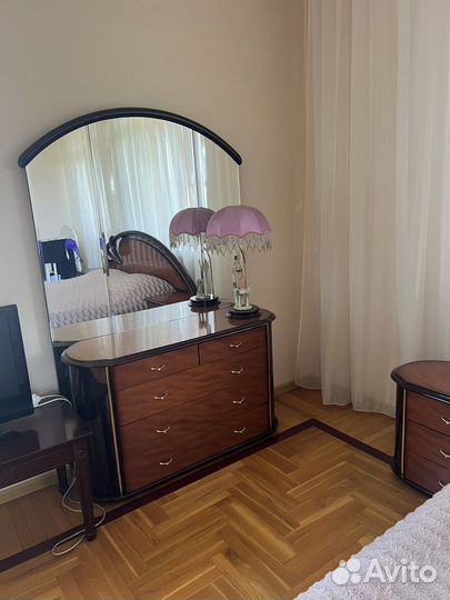 Спальный гарнитур бу