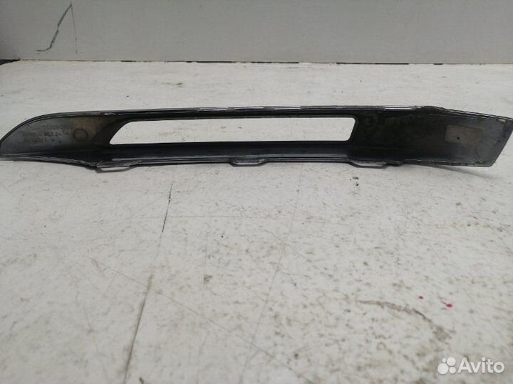 Накладка на бампер передняя правая Mercedes-Benz