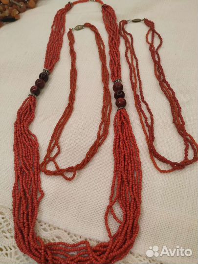 Бусы коралловый бисер