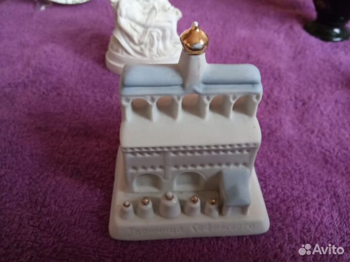 Фарфоровые статуэтки лфз