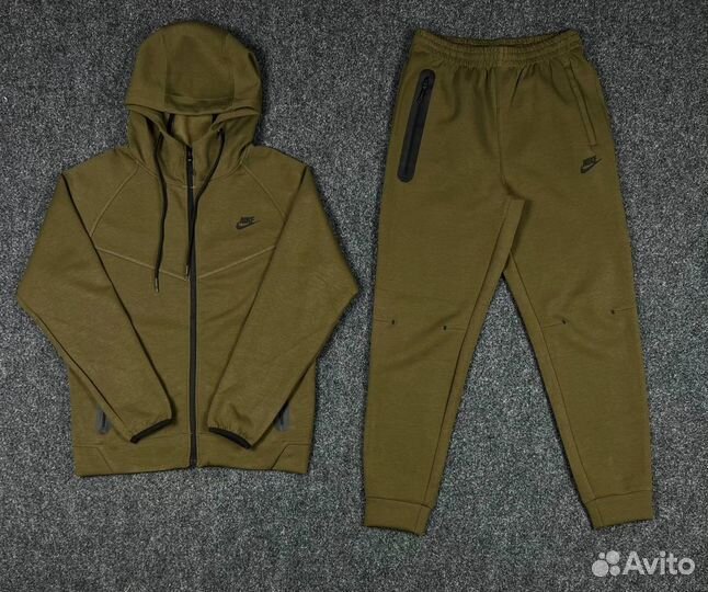 Спортивный костюм Nike Tech Fleece