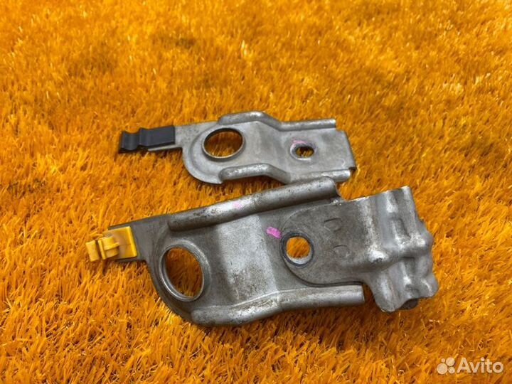 Кронштейн сигналов Subaru Impreza GC1-003306