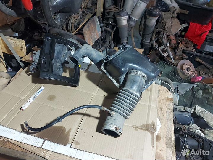 Корпус воздушного фильтра для Джили Мк Кросс