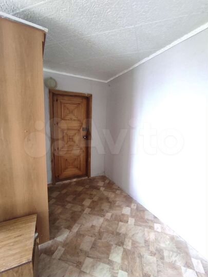 Комната 18 м² в 8-к., 5/5 эт.